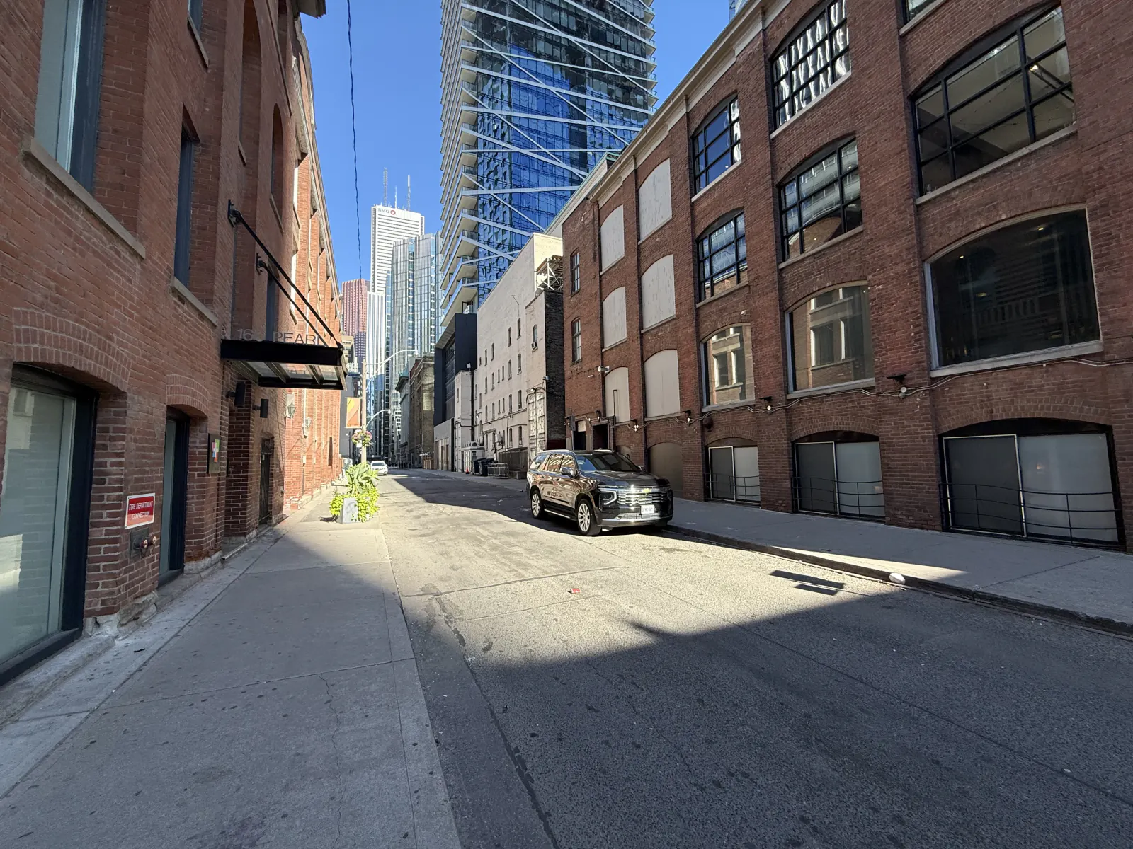Pearl Street scout photograph — the street