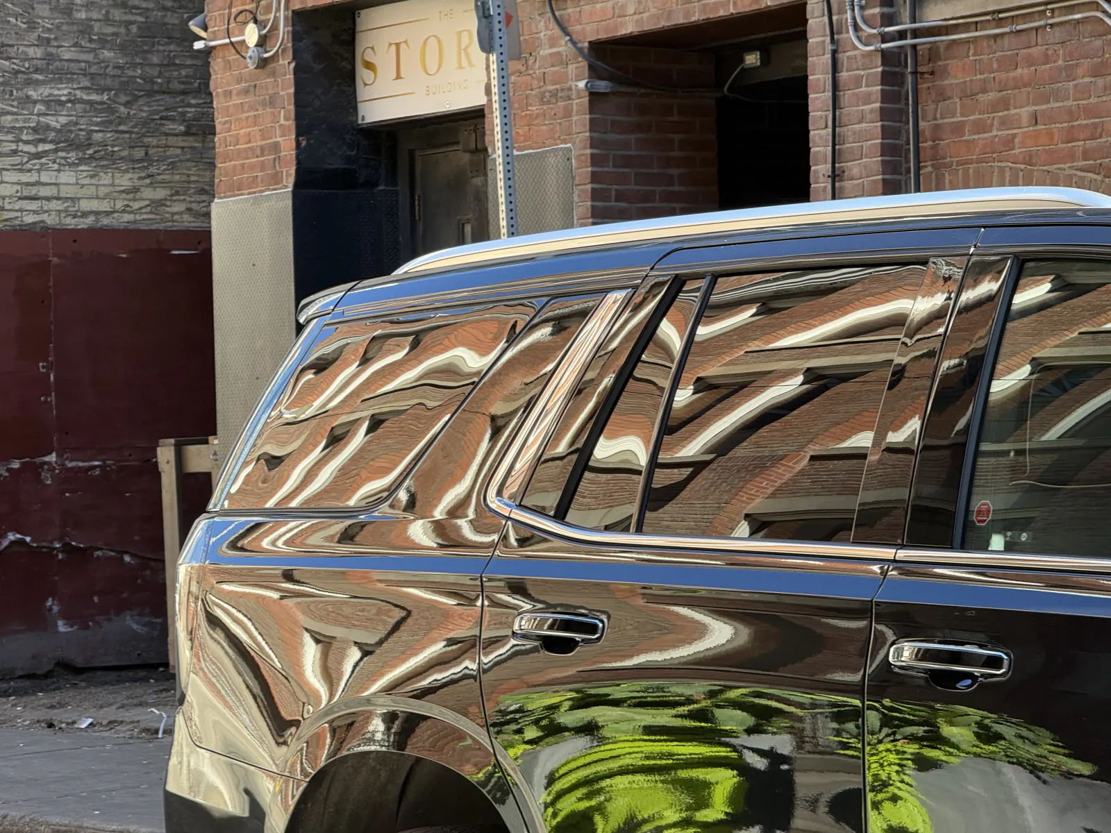 Pearl Street scout photograph — reflection